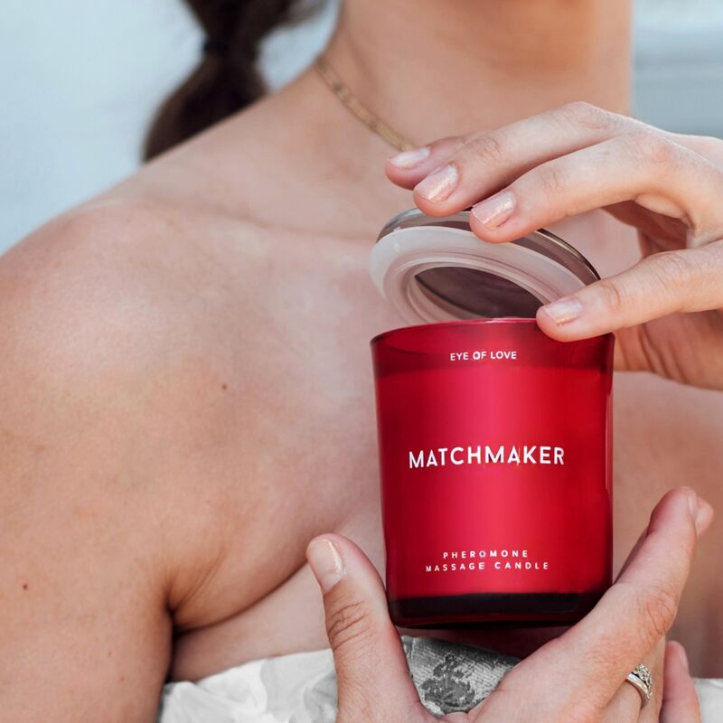 EYE OF LOVE - MATCHMAKER CANDELA DA MASSAGGIO RED DIAMOND ATTRACT HIM 150 ML