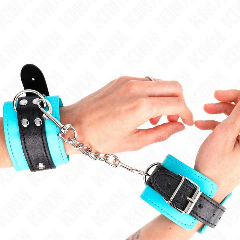 KINK - GANCI PER POLSI BLU RIVESTITI IN PELLICCIA REGOLABILI 20-28 CM X 5,5 CM