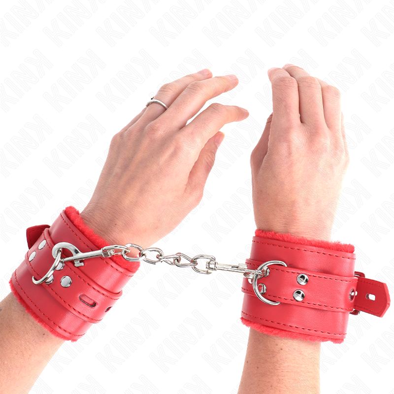KINK - CINTURINI DA POLSO RIVESTITI IN PELLICCIA CON FORI QUADRATI ROSSI E CINTURA ROSSA REGOLABILI 17-29 CM X 6 CM